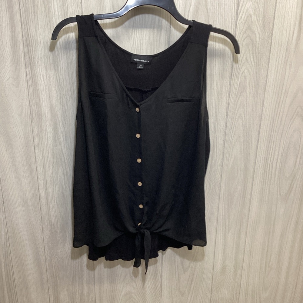Fortune + Ivy Women's (Size 2XL) Sleeveless V-Neck Button Front Tie Hem Blouse